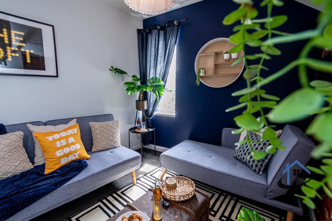 Flat 5, Super King Bed, Free Parking, Workspace, Free Wi-Fi Nottingham Extérieur photo